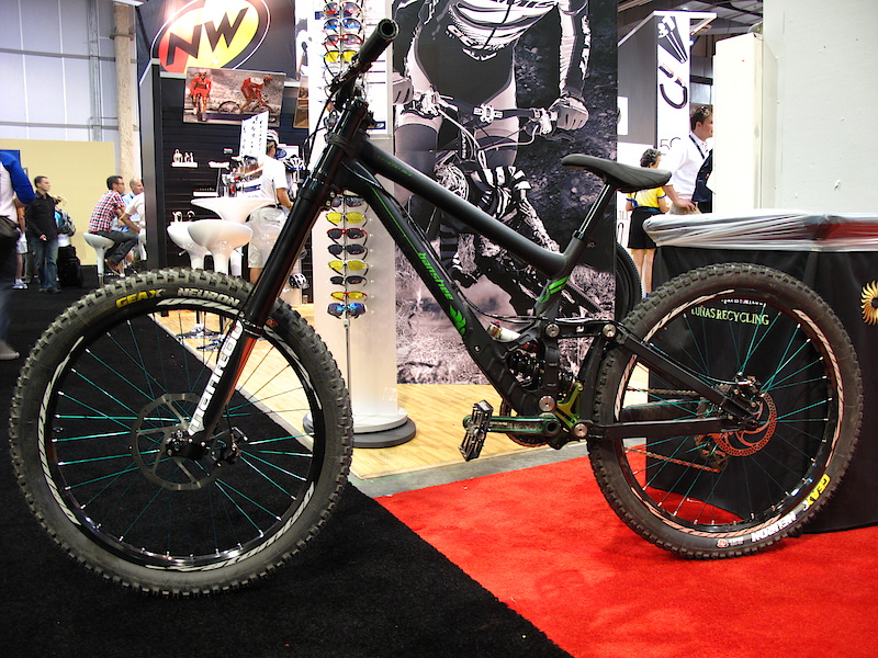 The Geax booth had Mike Montgomery's bad ass Banshee Legend on display. This is the bike that he'll be rocking at Rampage and you'll be able to watch him get his huck on, live on Pinkbike during the event.