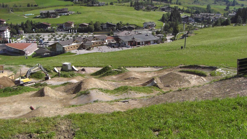 Reshaping of Leogang s notorious 4x-track for the 2012 UCI Mountain Bike amp Trials World Championships
